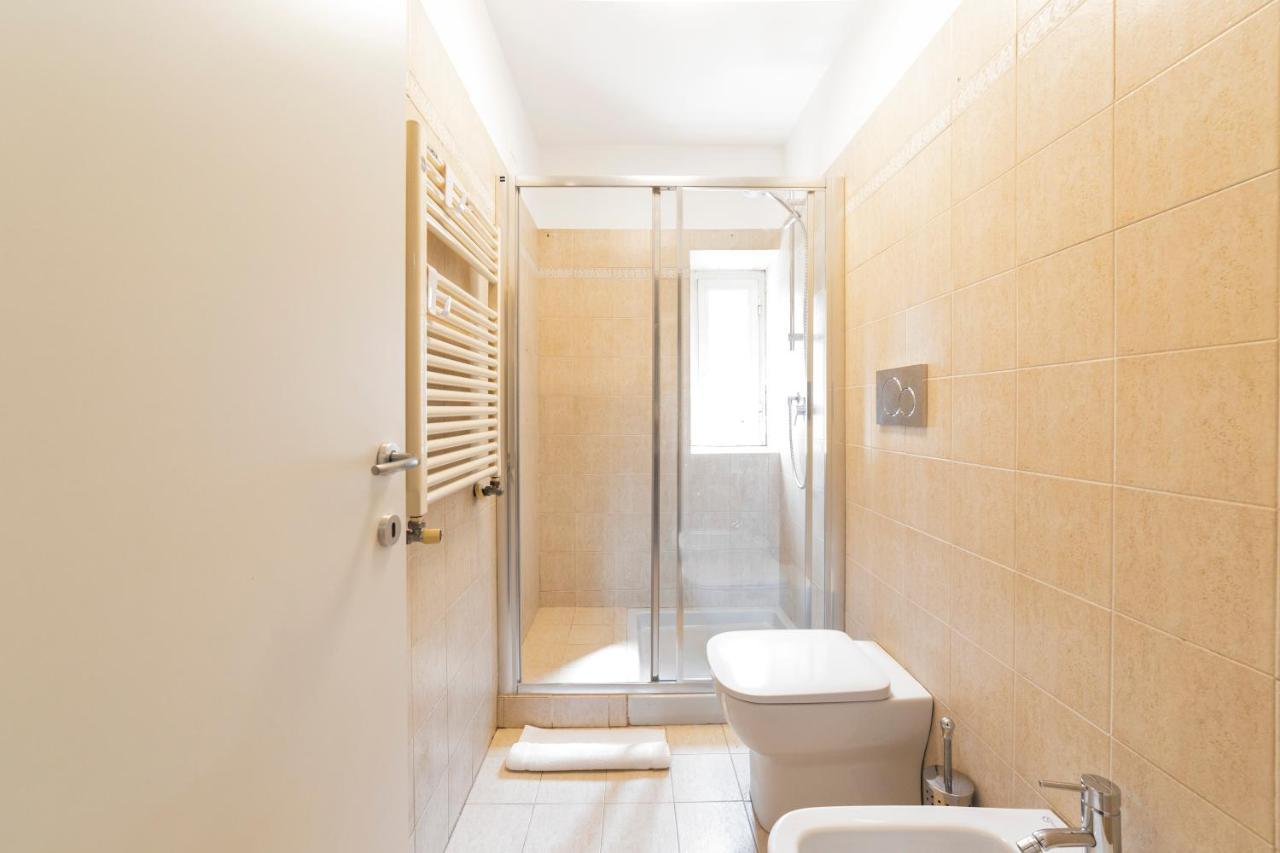 Roomy Apartment Close To Subway M5! Milano Eksteriør bilde
