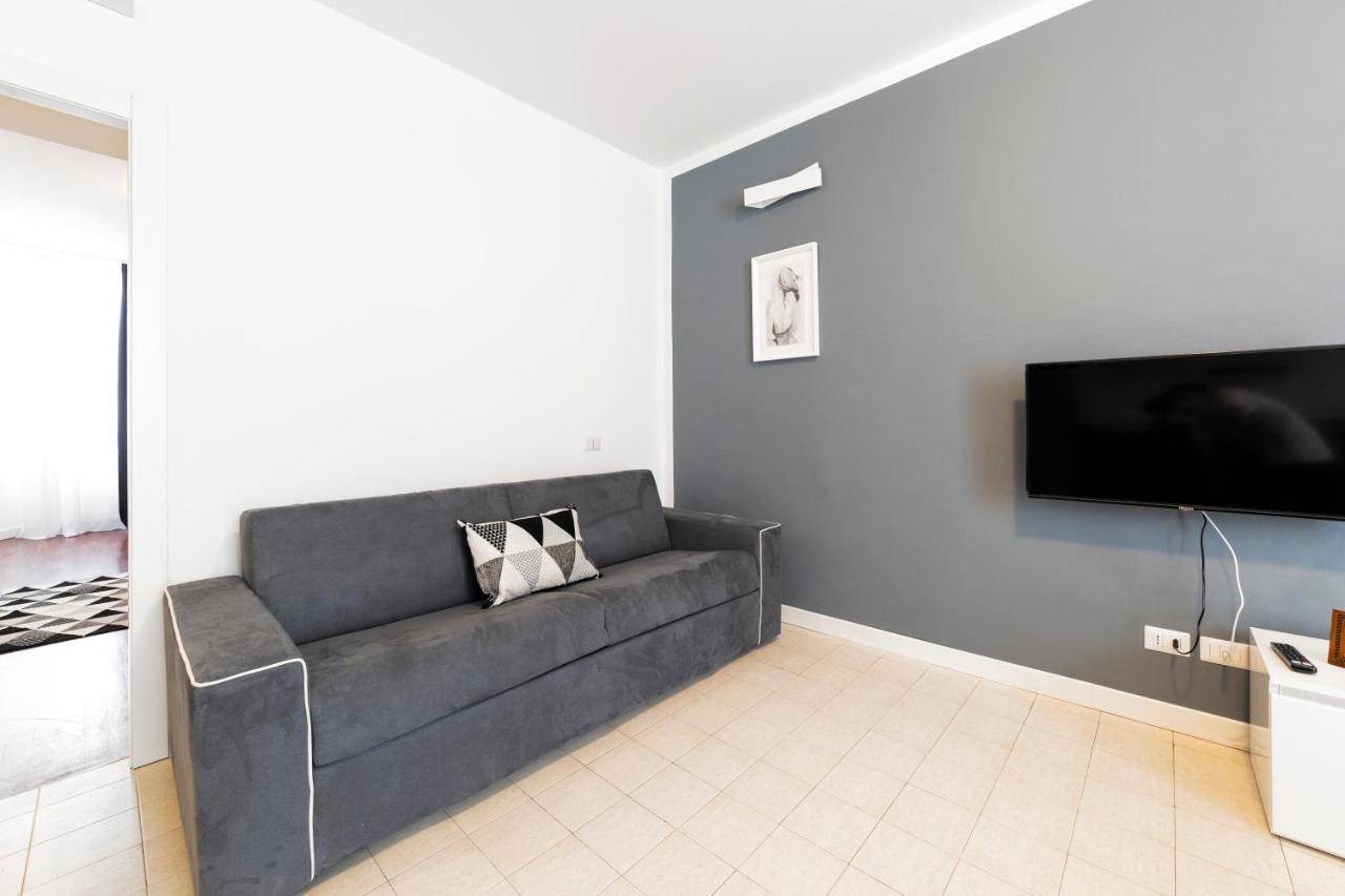 Roomy Apartment Close To Subway M5! Milano Eksteriør bilde
