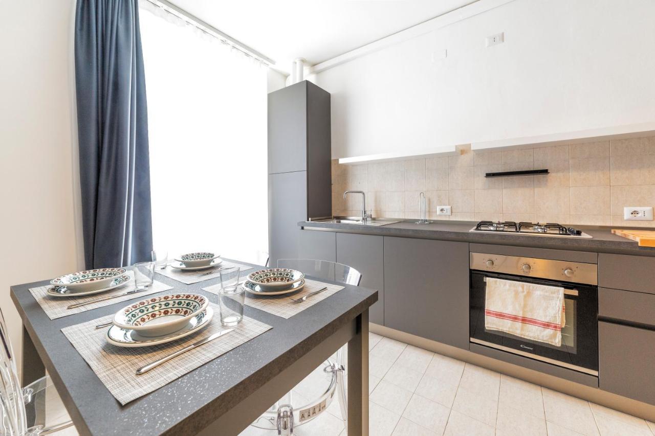 Roomy Apartment Close To Subway M5! Milano Eksteriør bilde